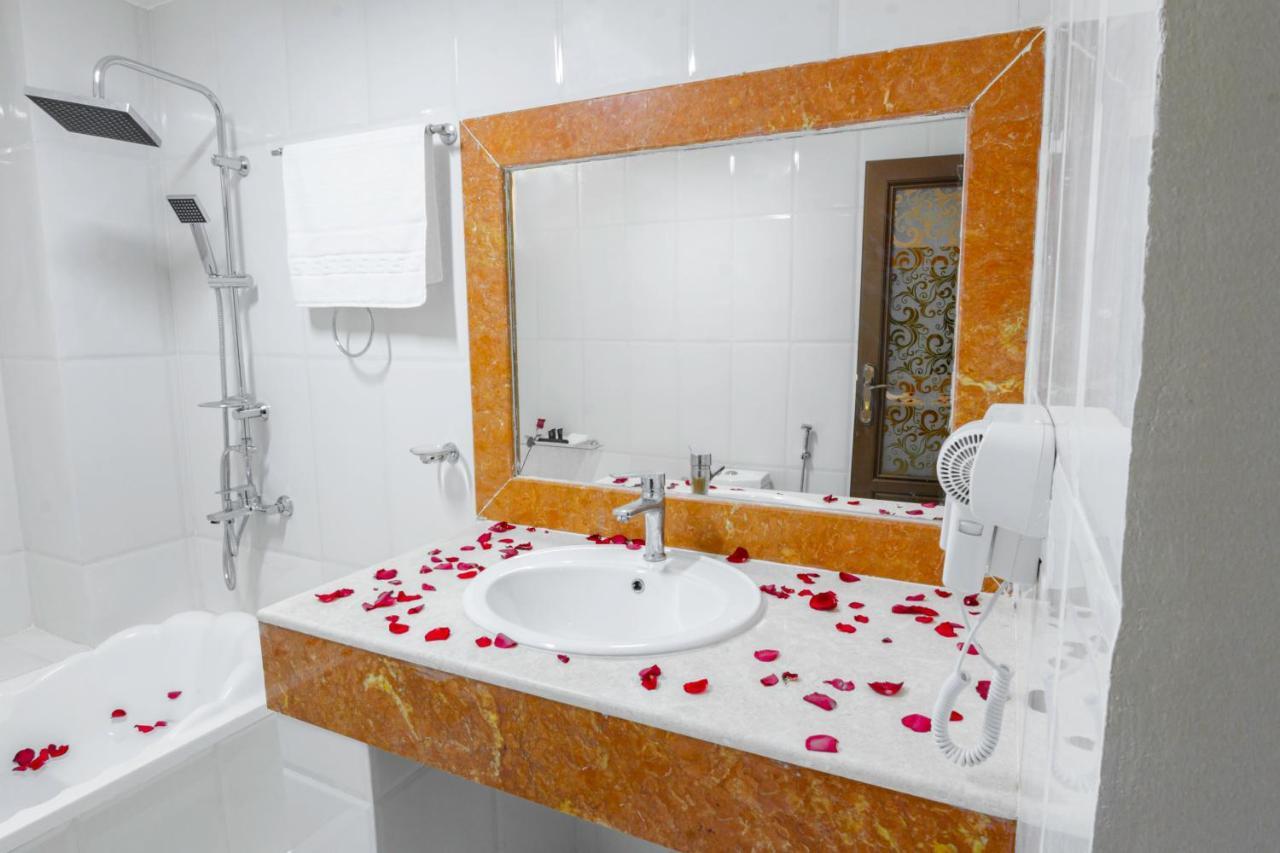 عبري كاسل هوتيل Exterior foto